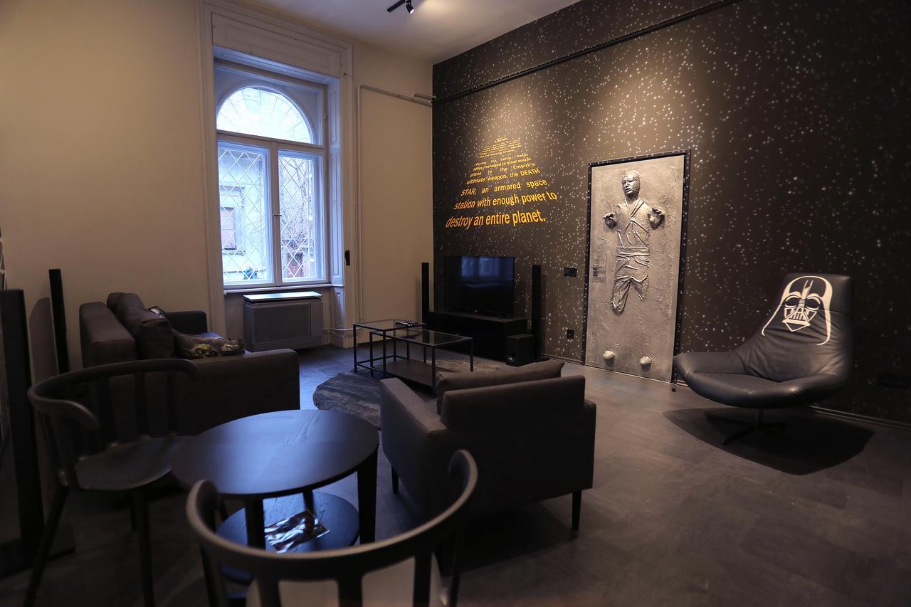 D.Five Galactic Apartment Budapest Luaran gambar